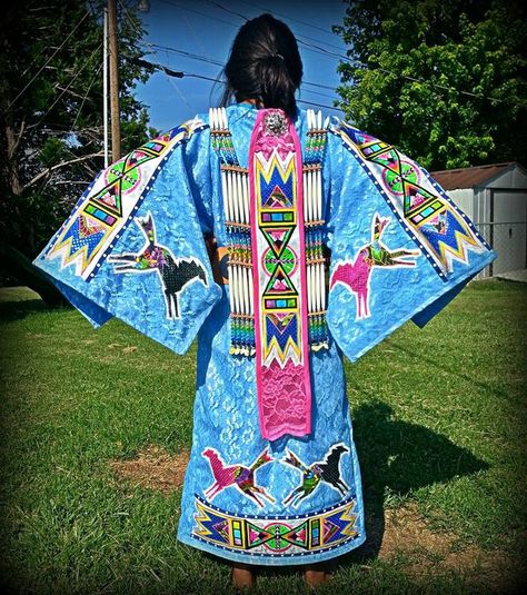 Grass Dance Outfits, Powwow Beadwork, Powwow Outfits, American Indian Clothing, Native American Dress, Powwow Regalia, Southern Traditional, Native American Regalia, Native Dress