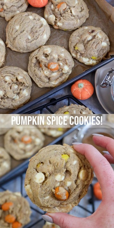 Pumpkin Spice Cookies - Jane's Patisserie Cookies With White Chocolate Chips, Cookies With White Chocolate, Janes Patisserie, Pumpkin Spice Cookies, Easy Bake, Halloween Baking, Spice Cookies, Perfect Cookie, Pumpkin Cookies