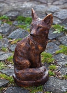 Fox Statue, Fox Sitting, Garden Figures, Fox Decor, Chainsaw Carving, Fox Hunting, Garden Statue, Fox Art, Forest Friends