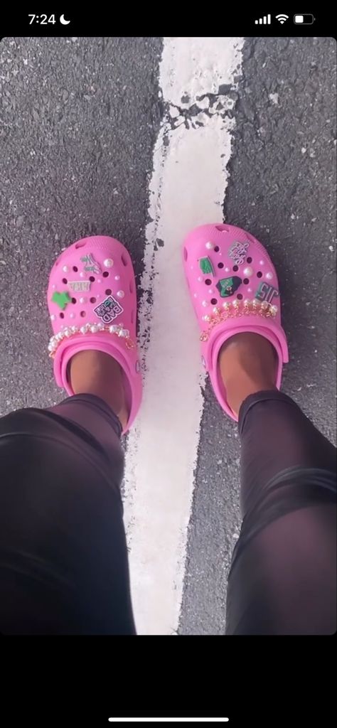 Hot Pink Crocs With Jibbitz, Pink Crocs With Jibbitz, Aka Crocs, Pink Crocs Outfit, Crocs With Jibbitz, Crocs Aesthetic, Crocs Outfit, Crocs Fashion, Pink Crocs