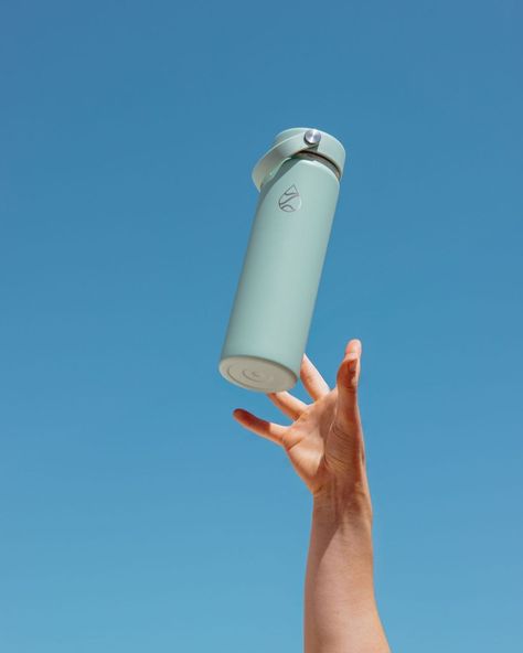 Your perfect hydration companion 💧 The Liquid Flask keeps your drinks just the way you like them—ice cold or piping hot. Durable, stylish, and eco-friendly, it's made to keep up with your every adventure. #HydrationGoals #StayRefreshed #LiquidFlask #waterbottle #water #bottle #stayhydrated #hydration #health #waterbottles #drinkwater #cleanwater #drinkingwater #purewater #giftideas #drink #gifts #drinkmorewater Water Bottle Product Photography, Water Bottle Photoshoot, Water Bottle Photography, Bottle Photography, Drink Gifts, Hydrating Drinks, Drink Photo, Drink More Water, Photoshoot Inspo