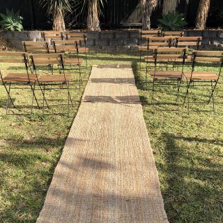 Jute Aisle Runner Wedding, Turf Wedding Aisle, Isle Runner Ideas Outside, Jute Rug Aisle Runner Wedding, Burlap Isle Runners, Wedding Aisle Rug Runners, Boho Carpet Wedding Aisle, Wedding Runway Aisle Outdoor, Jute Rug Wedding Ceremony