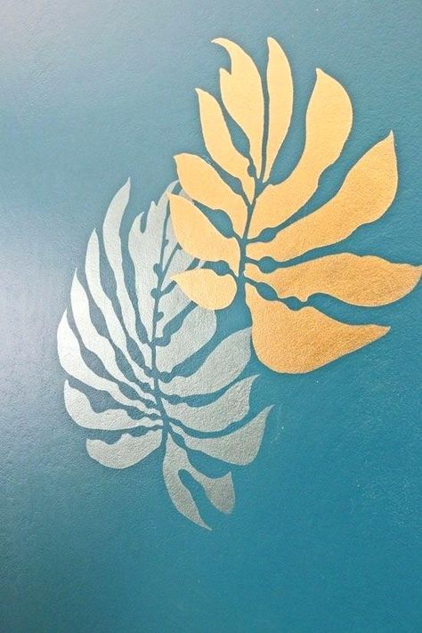 Diy Metallic Paint, Diy Stencil Patterns, Tropical Wall Mural, Breeze Wall, Costal Bedroom, Wall Stencils Diy, Accent Wall Stencil, Large Wall Stencil, Mural Stencil