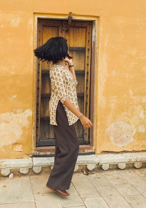 Short Kurti, Indian Kurta, Girl Short Hair, Brown Girl, Girl Hairstyles, Short Hair, Short Hair Styles, Hair Styles, Pants