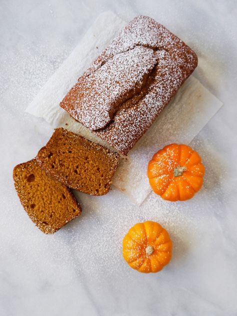 The Best Pumpkin Bread Pumpkin Loaf With Sour Cream, Pumpkin Bread Recipes, The Best Pumpkin Bread, Best Pumpkin Bread, Best Pumpkin Bread Recipe, Pumpkin Loaf, Pane Dolce, Sour Cream Recipes, Breakfast Bites