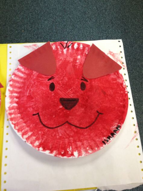 clifford on paper plate Clifford Preschool Activities, Clifford Crafts Preschool, Clifford Craft, Clifford Activities, Book Character Crafts, Daycare Art, Prek Crafts, Sponge Painting, English For Kids