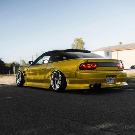 #Nissan #Silvia #S13 #240sx #Hatch #Modified #Slammed #Fitment #Stance S13 Hatch, Nissan Silvia S13, 240sx S13, Nissan S13, Nissan 180sx, Silvia S13, Slammed Cars, Car Things, Stance Cars