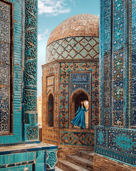 Architecture Cool, Living Modern, Silk Road, Futuristic Architecture, Islamic Architecture, Beautiful Architecture, Dream Destinations, Amazing Architecture, Travel Bucket