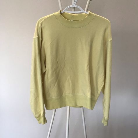 UNIQLO Pastel Yellow Crewneck Sweatshirt Yellow Crewneck, Uniqlo Tops, Pastel Yellow, Uniqlo, Crewneck Sweatshirt, Sweatshirts Women, Long Sleeve Tshirt Men, Crew Neck Sweatshirt, Pastel