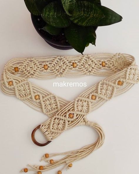 Beaded Belts Patterns, Macrame Headband, Macrame Clothes, Handmade Belt, Macrame Knots Tutorial, Macrame Knots Pattern, Macrame Dress, Macrame Wall Hanging Patterns, Handmade Christmas Crafts