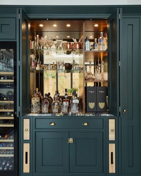 Built In Bar Cabinet, Walnut Interior, Bar Nook, Home Wet Bar, Home Bar Areas, Closet Bar, Home Bar Cabinet, Home Bar Rooms, Modern Home Bar