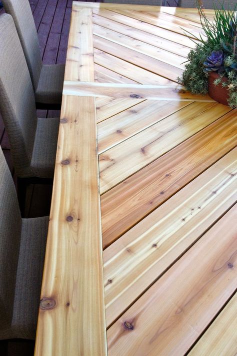 Deck Oasis, Dinner Table Diy, Outdoor Dining Table Diy, Outdoor Table Plans, Outdoor Farmhouse Table, Outdoor Dinner Table, Outdoor Wood Table, Wood Patio Table, Diy Patio Table