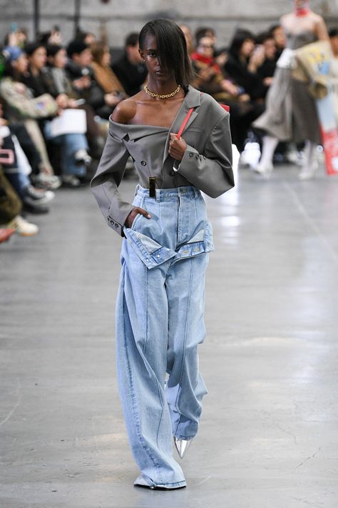 Fall 2023 Ready To Wear, Corporate Dress, 2023 Ready To Wear, Denim Wear, Outfit Jeans, Looks Street Style, Modieuze Outfits, Winter Trends, Fall 2023