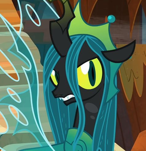 Chrysalis Mlp, Lyra Heartstrings, Queen Chrysalis, Mlp Characters, Heart Emoji, My Little Pony Characters, Silly Images, Mlp My Little Pony, Badge Design