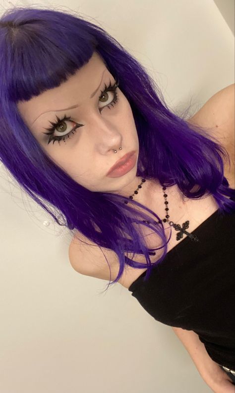 Unique Purple Hair, Purple Goth Hair, Hot Purple Hair, Purple Hair Cosplay, Goth Hair Dye, Purple Hair Goth, Goth Hair Color, Purple Rave Outfit, Purple And Black Hair