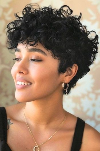 Curly Pompadour Women Short Hair, Short Hair Pixie Curly, Curly Bowl Cut, Pixie Haircut Curly Hair, Thanksgiving Hairstyles, Curly Pixie Hairstyles, Curly Styles, Curly Pixie Haircuts, Grey Blonde