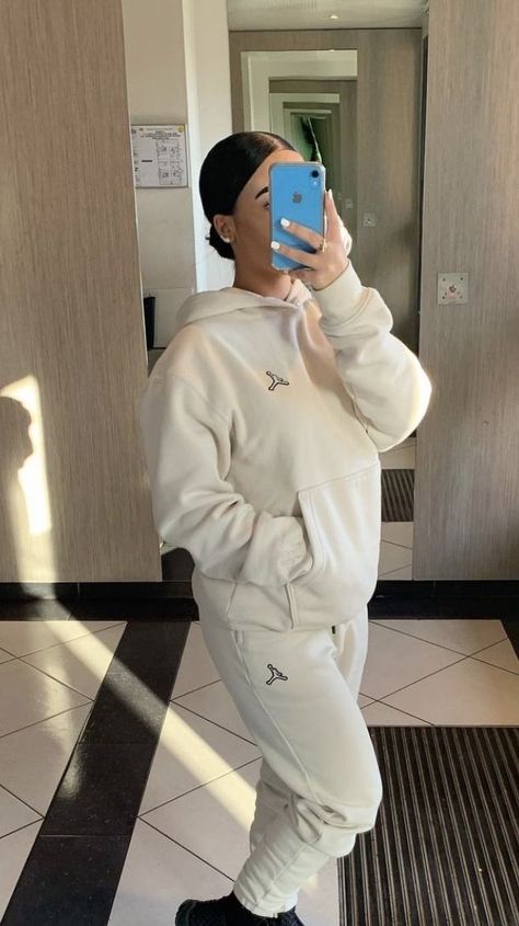 Emsemble Nike, Tracksuits Outfits Women, Outfit Jogging Nike, Jogging Nike Outfit, Outfit Coco Jojo, Coco Jojo Outfit, Nike Ensemble, Ensemble Zara, Zara Drip Outfit