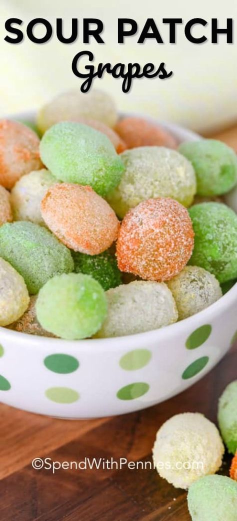 This sour patch grapes recipe is so easy to make. With only two ingredients and a few steps, you can make this deliciously sour treat! Just wash then roll your grapes in your favorite jello powder and refrigerate or freeze before enjoying! #spendwithpennies #sourpatchgrapes #dessert #kidfriendly #jello #snack Sour Patch Grapes Recipe, Sour Patch Grapes, Healthy Treats For Kids, Beach Snacks, Frozen Grapes, Grape Recipes, Spend With Pennies, Sour Patch, Fruit Recipes