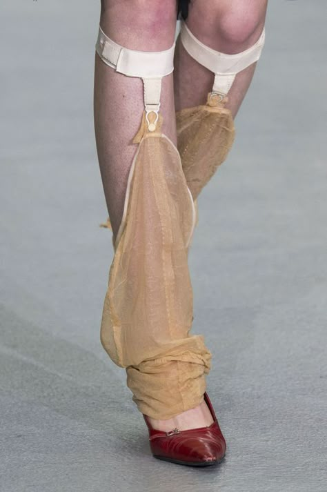 Mode Shoes, Central Saint Martins, Mode Inspo, Fall 2016, Mode Inspiration, London Fashion, Fashion Details, London Fashion Week, Fashion Advice