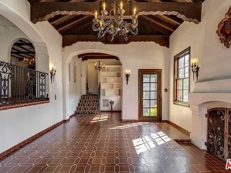 Hispanic House Aesthetic, Spanish Wood Ceiling, Rich Mexican House, Houses In Mexico Traditional, Spanish Mediterranean Kitchen Dark Wood, Spanish Style Architecture, Hacienda Homes, Spanish Home Decor, Mexico House