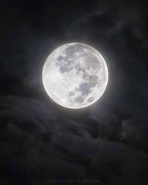 Zubuyer Kaolin on Instagram: "If you could express your current mood in one word, what would it be? . Almost full moon shot on 23 February 2024. . This is an HDR composite using over 600 raw frames I shot through my homemade telescope attached to a Sony a6400 camera. . . . . #fullmoon #astronomy #astrophotographer #astro_photography #cloudscape #cosmos #crescentmoon #deepspace #landscape #iss #laluna #luna #venus #sonyalpha #milkywaygalaxy #moonlight #moonphases #moonphoto #moonphotography #moonrise #moonset #newmoon #nightpics #nightsky #solarsystem #space #youresa #natgeoyourshot #thezaxis" Moon Light Photography, Homemade Telescope, Full Moon Landscape, Full Moon Photography, Full Moon Photos, Astro Photography, Moon Shot, Sony A6400, 23 February