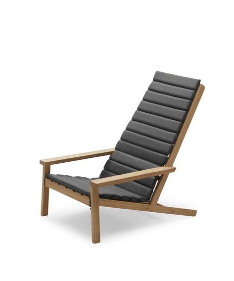 Between Lines Deck Chair by Skagerak | Scandinavian Outdoor Furniture | TRNK Wooden Deck Chairs, Black Teak Outdoor Furniture, Deck Chairs Beach, Black Modern Outdoor Chairs, Lounge Chair Diy, Black Lounge Chair Outdoor, Scandinavian Outdoor, Wood Cleaner, Outdoor Textiles