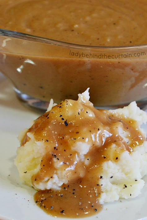 Turkey Gravy Without the Drippings Turkey Gravy Without Drippings, Gravy Without Drippings, Turkey Gravy Recipe Easy, Best Turkey Gravy, Turkey Gravy From Drippings, Turkey Gravy Easy, Homemade Turkey Gravy, Making Turkey Gravy, Homemade Gravy Recipe