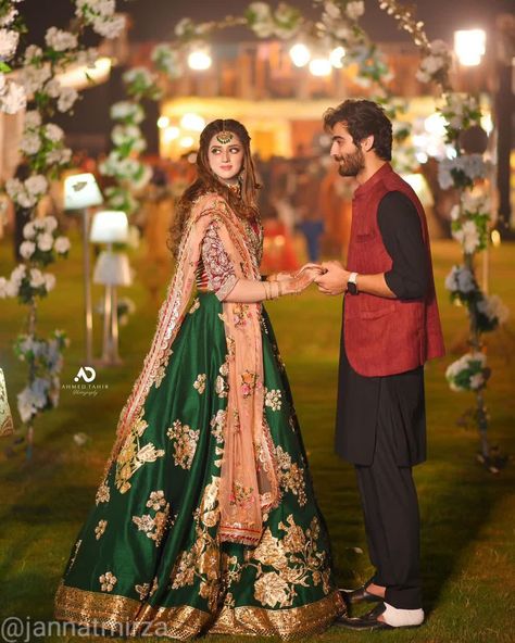 Jannat Mirza, Turkish Dress, Bridal Photography Poses, Cute White Dress, Bridal Dresses Pakistan, Cute Couples Photography, Pakistani Dresses Casual, Pakistani Fashion Party Wear, Beautiful Pakistani Dresses