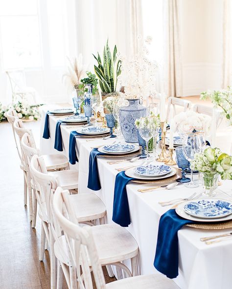 A Southern Charm Meets Mediterranean Style in Charleston✨ The charm of Charleston, South Carolina, coupled with the aesthetic elegance of Greek culture, served as the canvas for a wedding-styled photoshoot. At the heart of the creative process was @elizabethelkins.events. The incorporation of blue accents in an all-white wedding inspiration and the choice of olive dresses for the bridesmaids showcased her unique flair for harmonizing colors and themes. Click the link in the bio to see the f... Mediterranean Blue Wedding Theme, Olive Dresses, Southern Charm Wedding, Styled Photoshoot, Mediterranean Wedding, Story Planning, Bridesmaid Luncheon, All White Wedding, Olive Dress