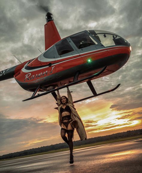 Mayday Mayday, Boudiour Poses, Plane Photos, Car Poses, Southern California Beaches, Female Pilot, Rich Girl Lifestyle, Harley Quinn Art, Photography Challenge