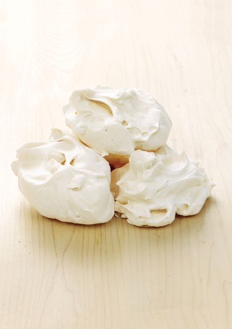 If you think meringue is too fiddly or time consuming to make from scratch, think again with this easy basic meringue recipe. Basic Meringue Recipe, Raspberry Pavlova, How To Make Meringue, Chocolate Meringue, Meringue Recipe, Pavlova Recipe, Delicious Magazine, Swiss Meringue, Meringue Pie