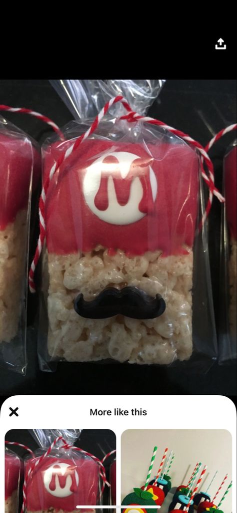 Mario Themed Rice Crispy Treats, Super Mario Treats Diy, 1 Up Mario Birthday Party, Mario Rice Crispy Treats, Super Mario Bros Party Treats, Mario Party Dessert Table, Mario Birthday Candy Table, Mario Kart Desserts, Super Mario Birthday Snacks