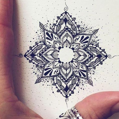 Mandala Women, Tattoo Diy, Elbow Tattoo, Tattoo Mandala, Women Inspiration, Elbow Tattoos, Inspiration Tattoos, Disney Tattoo, Initial Tattoo