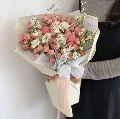 Korean Flower Bouquet Aesthetic, Mix Flower Bouquet, Korean Bouquet, Single Bouquet, Bouquet Aesthetic, Prettiest Bouquet, Boquette Flowers, Flower Store, Flowers Bouquet Gift