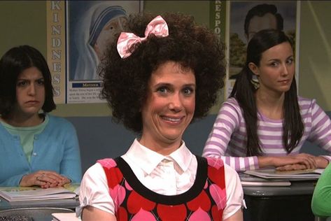 Kristen Wiig's 12 Funniest Characters, From Target Lady to Patty Hearst Kristen Wiig Snl, Snl Funny, Target Lady, Snl Saturday Night Live, Snl Skits, Weekend Update, Rosario Dawson, It's Saturday, Kristen Wiig