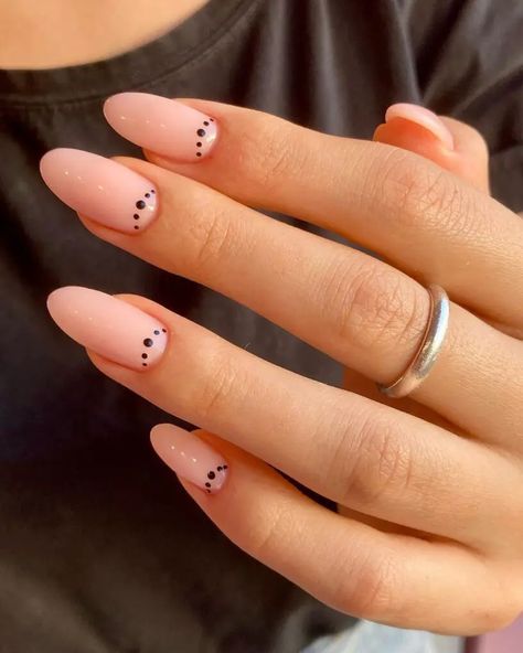 Simple Dot Design Nails, Subtle Pink Nail Designs, Nude Nails With Design Simple, Simple Nude Nail Designs, Basic Nude Nails, Basic Nails Ideas, Simple Dot Nail Art, Nail Ideas Neutral, Basic Nail Art Designs