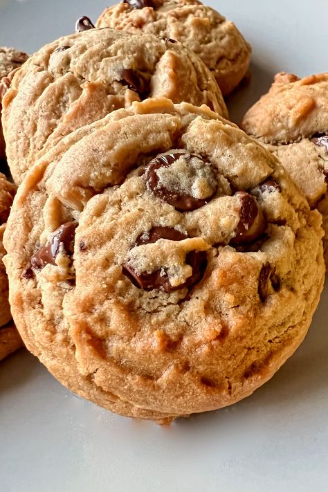 Ghiradelli Chocolate Chip Cookies, Ghirardelli Chocolate Chip Cookies, Ghirardelli Recipes, Desserts With Chocolate Chips, Cinnamon Roll Cookies, Ghirardelli Chocolate, Favorite Cookie Recipe, Perfect Chocolate Chip Cookies, Cookie Snack