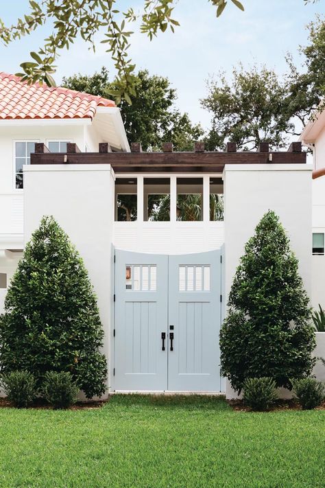 Mediterranean-Inspired Splendor in Tampa Home - Florida Design Florida Craftsman Style Homes, Florida Homes Exterior, Statue Of Liberty Facts, Quartz Countertops And Backsplash, Florida Bungalow, Tampa Homes, Blue Shutters, Pedestrian Walkway, Bungalow Homes