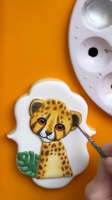 Animal Cookies, Cookie Art, Royal Icing Cookies, If Only, Wild Ones, No Bake Cookies, Royal Icing, Sugar Cookies, Biscuits