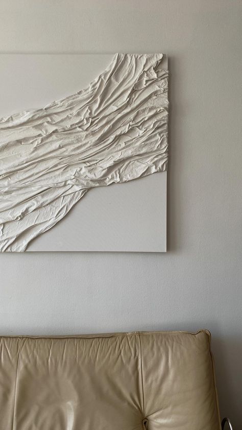 Wall Art Diy Texture, Textured Fabric Art, Fabric Plaster Art, Fabric Texture Art, Plaster Fabric Art, Leaf Art Diy, Feminine Urge, Small Community, Wal Art