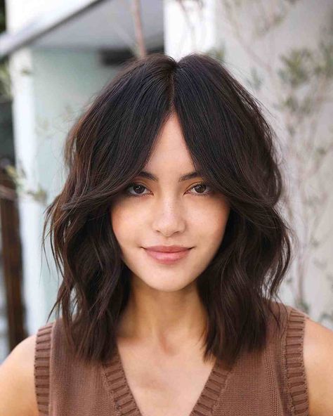 Long Curtain Bangs, Long Shiny Hair, Bangs With Medium Hair, Short Brown Hair, How To Style Bangs, Mid Length Hair, Short Hair With Bangs, Haircuts With Bangs, Medium Hair Cuts