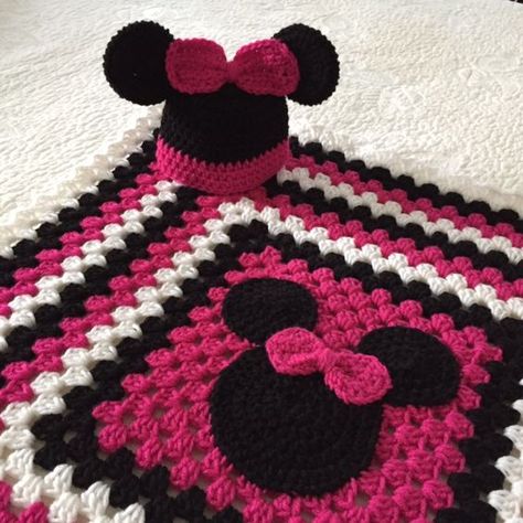 Minnie Mouse Hat and Blanket: Minnie Mouse Blanket, Crochet Blanket Baby, Mouse Crochet, Danger Mouse, Crochet Disney, Crochet Blanket Afghan, Bonnet Crochet, Baby Afghan Crochet