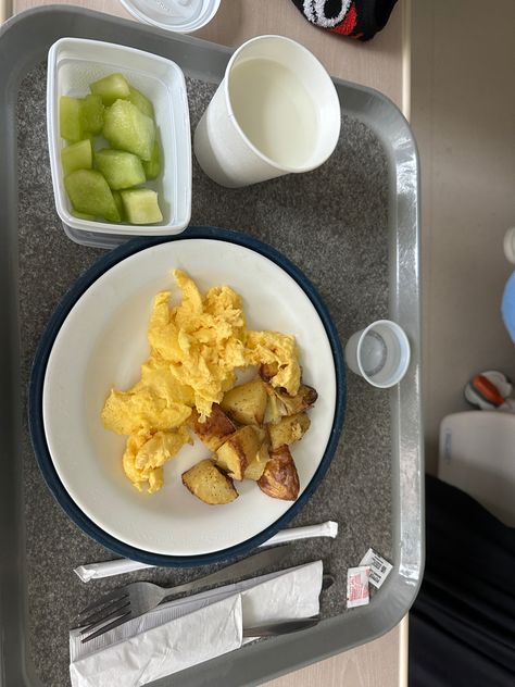 Hospital Food Snap, Hospital Food Snapchat, Room Snapchat, Hospital Food, Hospital Room Snapchat Stories, Healthy Style, Hospital Room, Hospital Design, Aerial Yoga