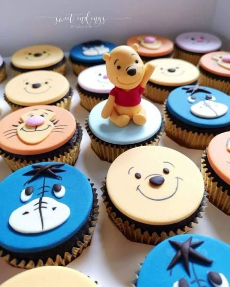 Winnie The Pooh Cupcakes, Pooh Cupcakes, Dessert Bar Party, Disney Cupcakes, Character Cupcakes, Pooh Cake, Minion Cupcakes, Winnie The Pooh Cake, Baby Shower Drinks