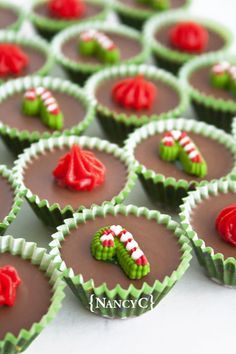 Chocolate Meltaways, Candy Recipes Homemade, Dessert Party, Christmas Candy Recipes, Christmas Sweets, Homemade Candies, Peanut Butter Chocolate, Semi Sweet Chocolate Chips, Christmas Snacks