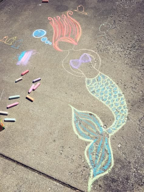 Ariel or a group of multi ethnic mermaid saying "thanks for your help" to a person leaning out of a boat Mermaid Sidewalk Chalk Art, Chalk Mermaid, Ariel Chalk Art, Princess Chalk Art, Mermaid Chalk Art, Easy Chalk Art, Chalk Ideas, Driveway Chalk, Easy Chalk Drawings