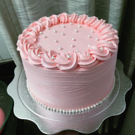 Pink And White 18th Birthday Cake, Girly Pink Cake Ideas, Easy Pink Cake Decorating, Plain Pink Birthday Cake, Light Pink And White Birthday Cake, Pink Cake Sweet 16, Light Pink Sweet 16 Cake, Girls Birthday Cake Designs, Pink 16 Birthday Cake