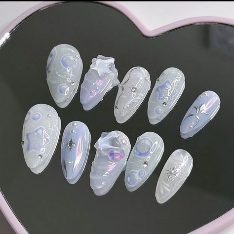 Bubble Nail Art, Uñas Aesthetic, Star Nail Designs, Bubble Nails, Nail Salon Design, Asian Nails, Medium Almond, Cute Simple Nails, Nails Salon