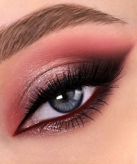 Nude Eyeliner, Make Up Yeux, Maroon Makeup, Maroon Eye Makeup, Burgundy Makeup Look, Burgundy Makeup, Ball Makeup, Maquillage On Fleek, Witty Sayings