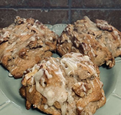 Drizzle banana-nut scones with a sweet maple glaze to balance the earthiness of the walnuts and the heat of the cinnamon. Banana Nut Scones, Banana Scones, Japanese Fried Chicken, Pizza Muffins, Banana Walnut, Biscuit Mix, Breakfast Bites, Scones Recipe, Maple Glaze